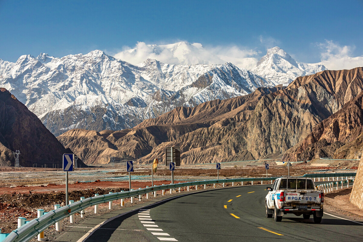 Kyrgyzstan – China – Pakistan Overland Road Trip