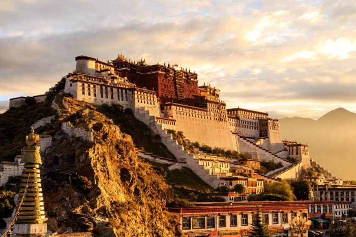 Jelajah Timur (Amdo) dan Pusat Tibet: memandu sendiri dari Xining ke Lhasa dan EBC