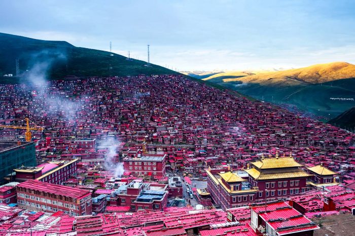 Pemanduan kendiri dari Xining ke Chengdu dengan kereta sewa