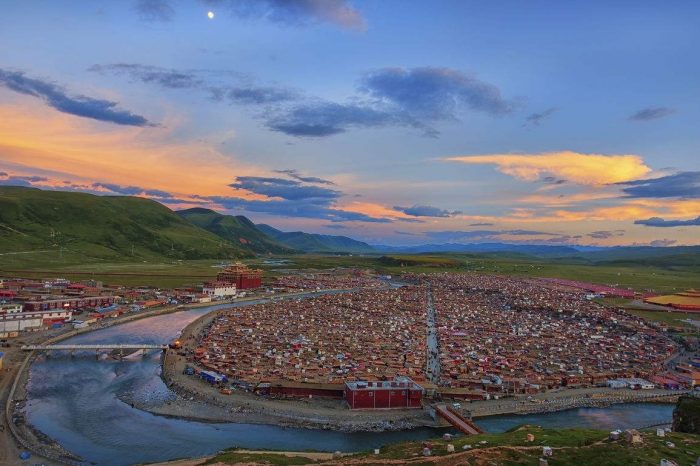 Esplora Kham e il Tibet orientale: auto-guida via terra da Chengdu a Yushu