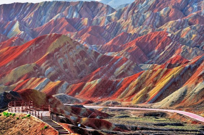 Memandu sendiri dari xining ke lanzhou dengan kereta sewa