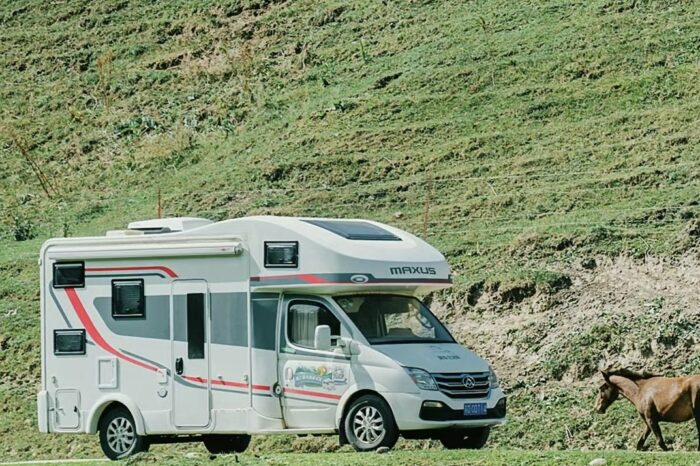 Maxus RV80 Class C 6-Seater 6-Berth Comfortable Model – RV, Camper, Rental and Travel