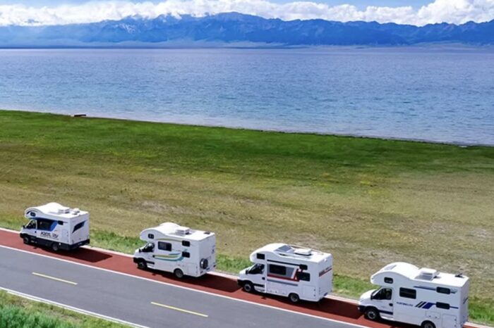 Saide White Whale 6-Seater 5-Berth Side Slide-out – RV, Camper, Rental and Travel