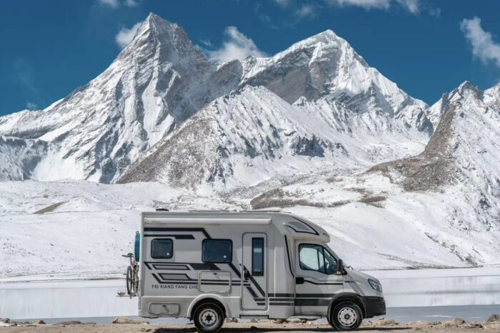Romantes Iveco Class C 6-Seater 4-Berth – RV, Camper, Rental and Travel