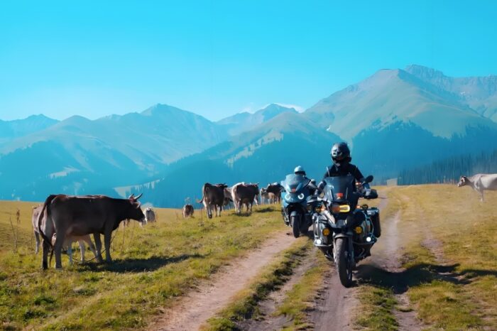 9-Day Motorcycle Riding Itinerary – Lanzhou to Kashgar Loop