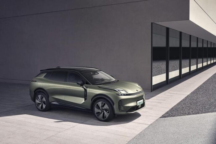 Lynk & Co 08 EM-P Mid-size SUV – EV, Rental and Road Trip