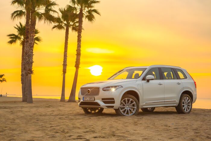 Volvo XC90 – Luxury Cars, Rental and Road Trip