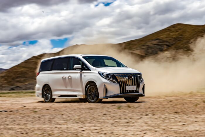 GAC Trumpchi M8 – MPV, Rental and Road Trip