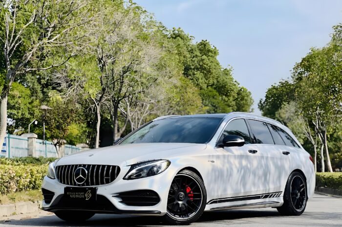 Mercedes-Benz CLA 200 – Luxury Cars, Rental and Road Trip