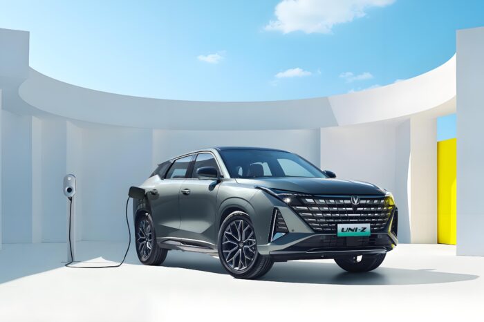 Changan UNI-Z PHEV Compact SUV – EV, Rental and Road Trip