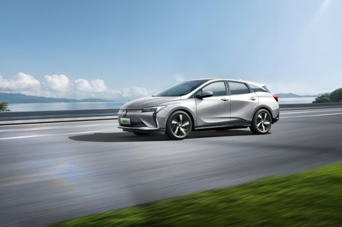 SAIC-GM Buick Velite 6 Compact Car – EV,Rental and Road Trip