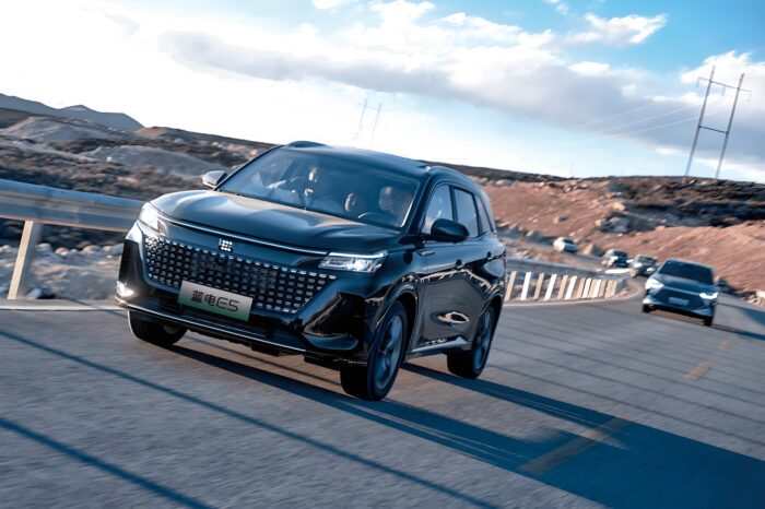 SERES Blue Electric E5 Mid-size SUV – EV, Rental and Road Trip