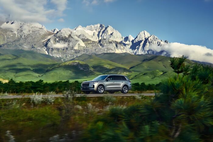 Li Auto L8 Mid-to-Large SUV – EV, Rental and Road Trip