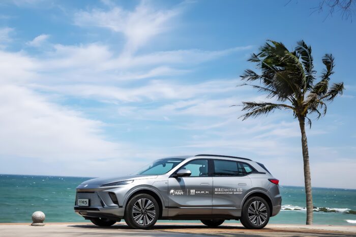 SAIC-GM Buick E5 Mid-to-Large SUV – EV, Rental and Road Trip