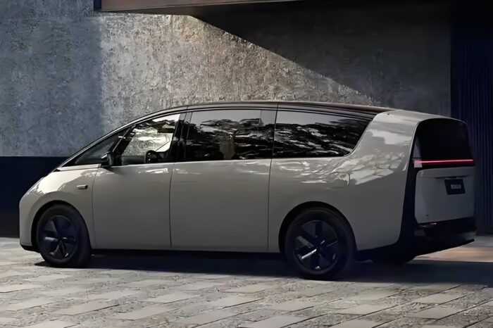 Li MEGA Large MPV – EV, Rental and Road Trip
